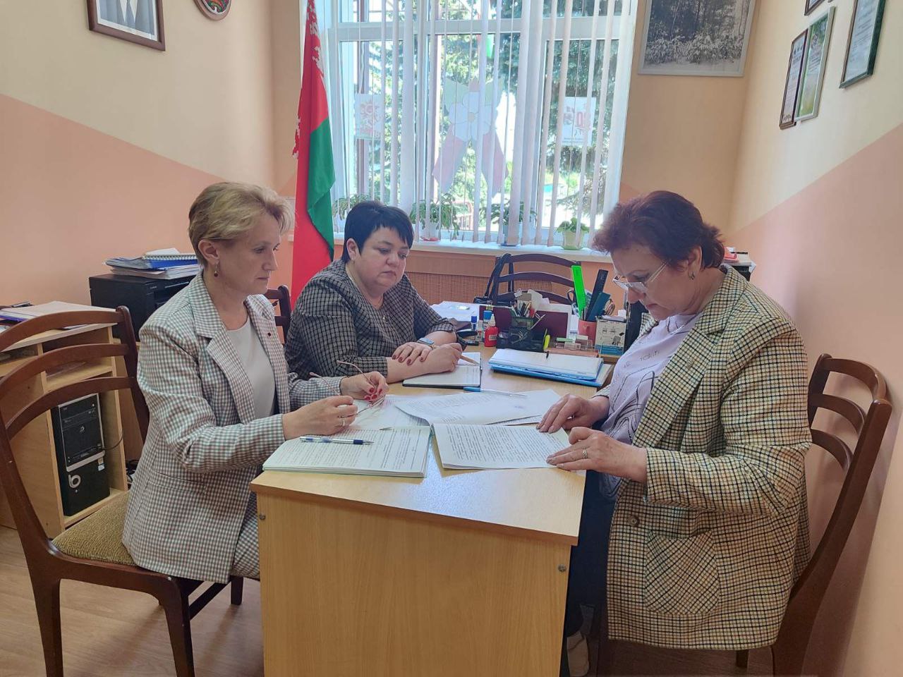 photo 5289896337430670098 y