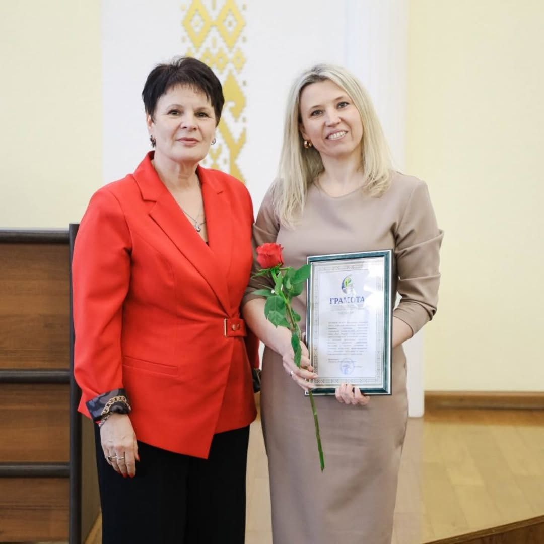 photo 5398094217248631643 y