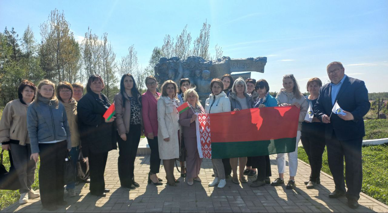 photo 5247238206850724663 y