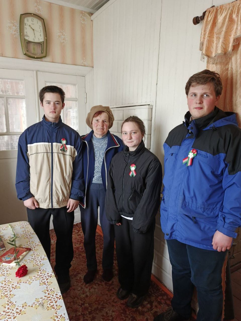 photo 5251419314563706124 y