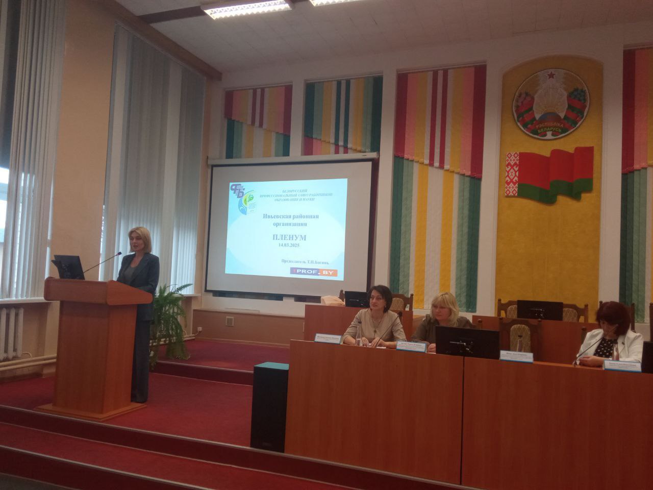 photo 5377475754297781620 y