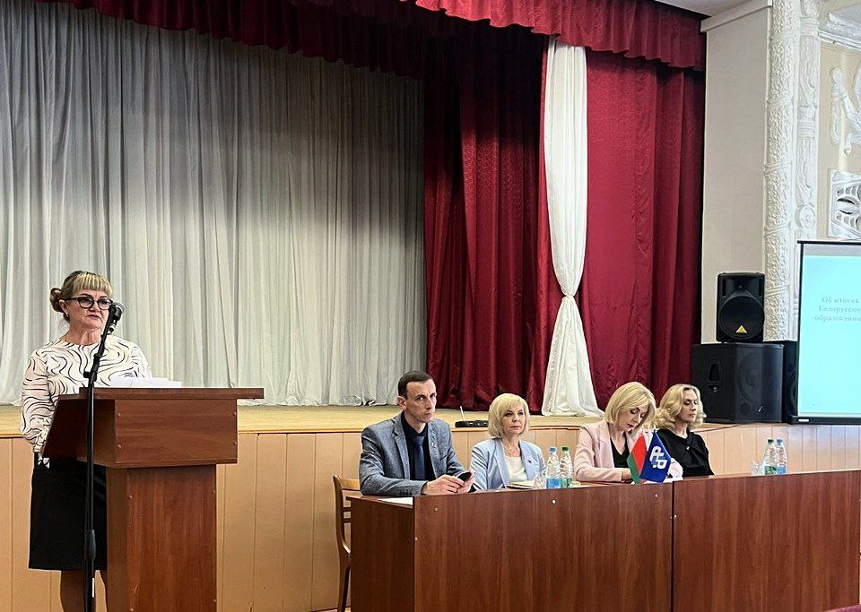 photo 5398094217248631808 y