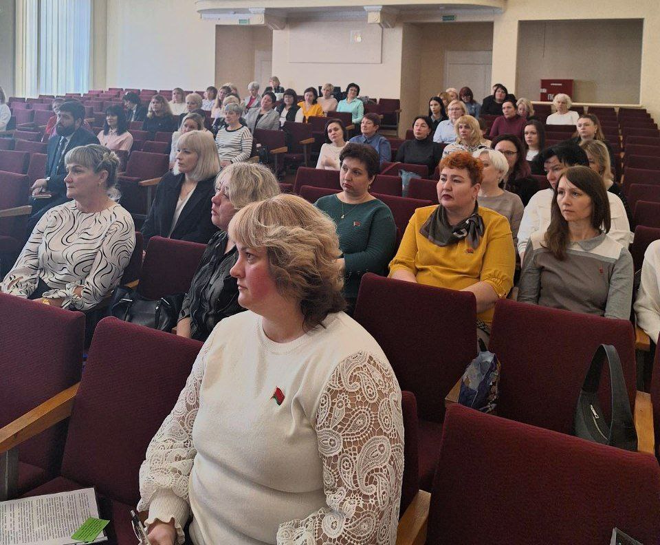 photo 5398094217248631815 y