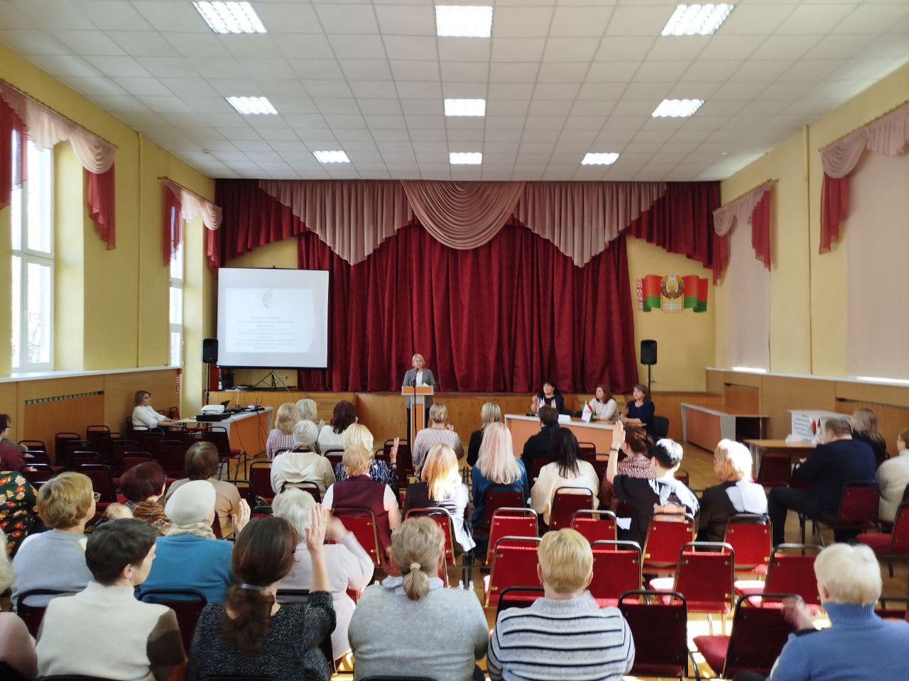 photo 5388794371807243109 y