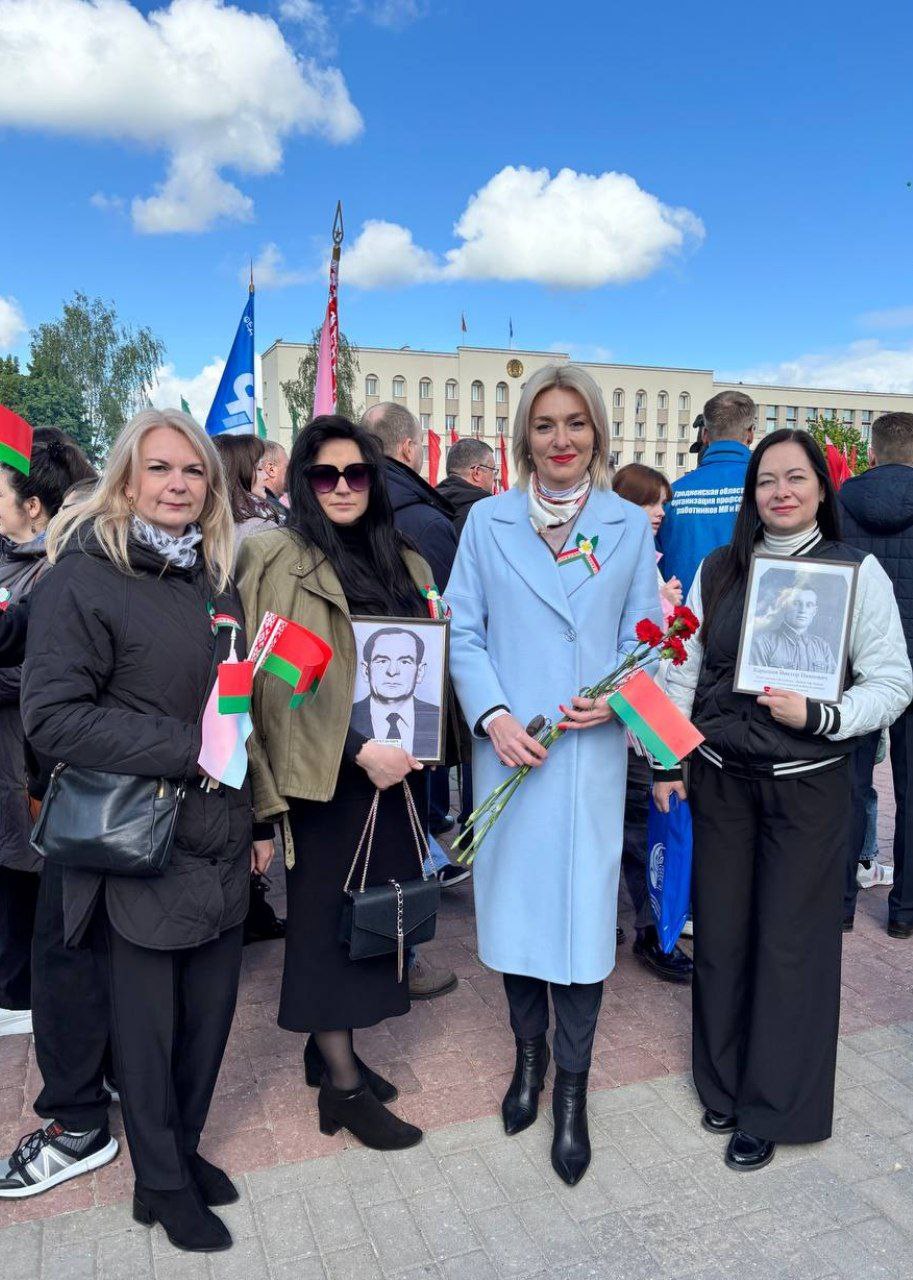 photo 5256215564672692774 y