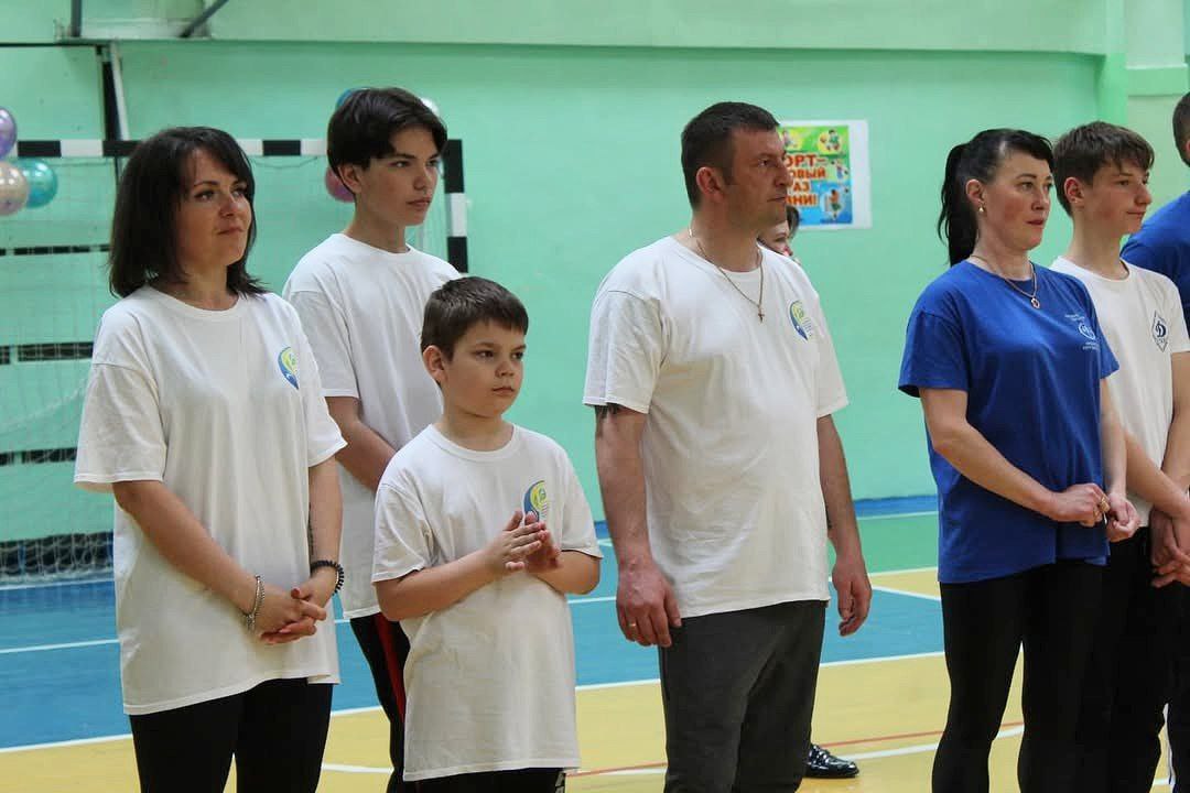 photo 5273749158773256953 y