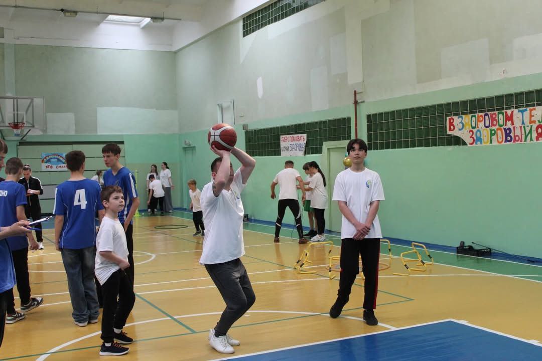 photo 5273749158773256955 y