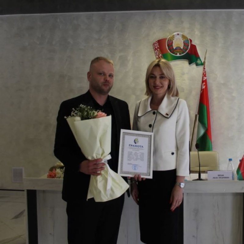 photo 5204366487547145909 x