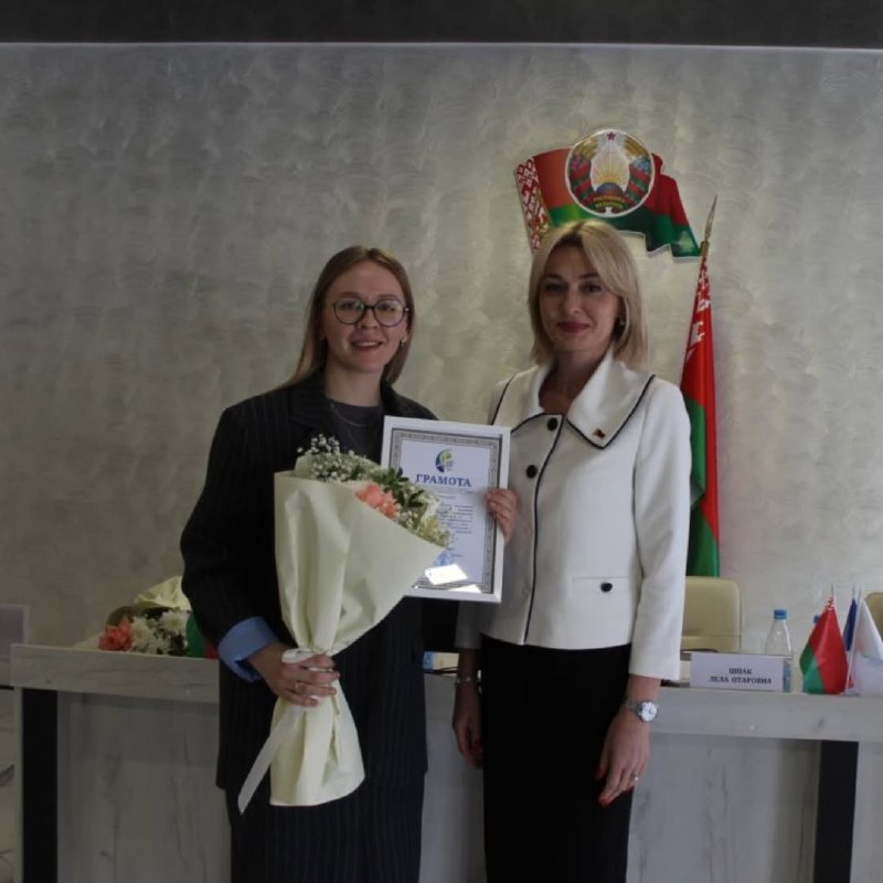 photo 5204366487547145915 x