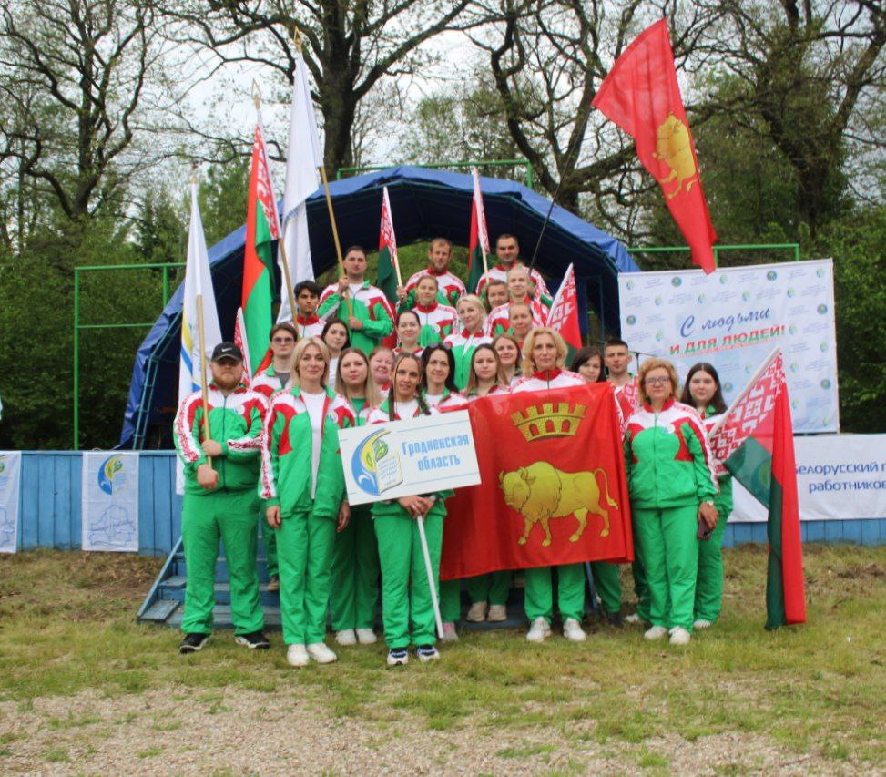 photo 5332412042600117180 y