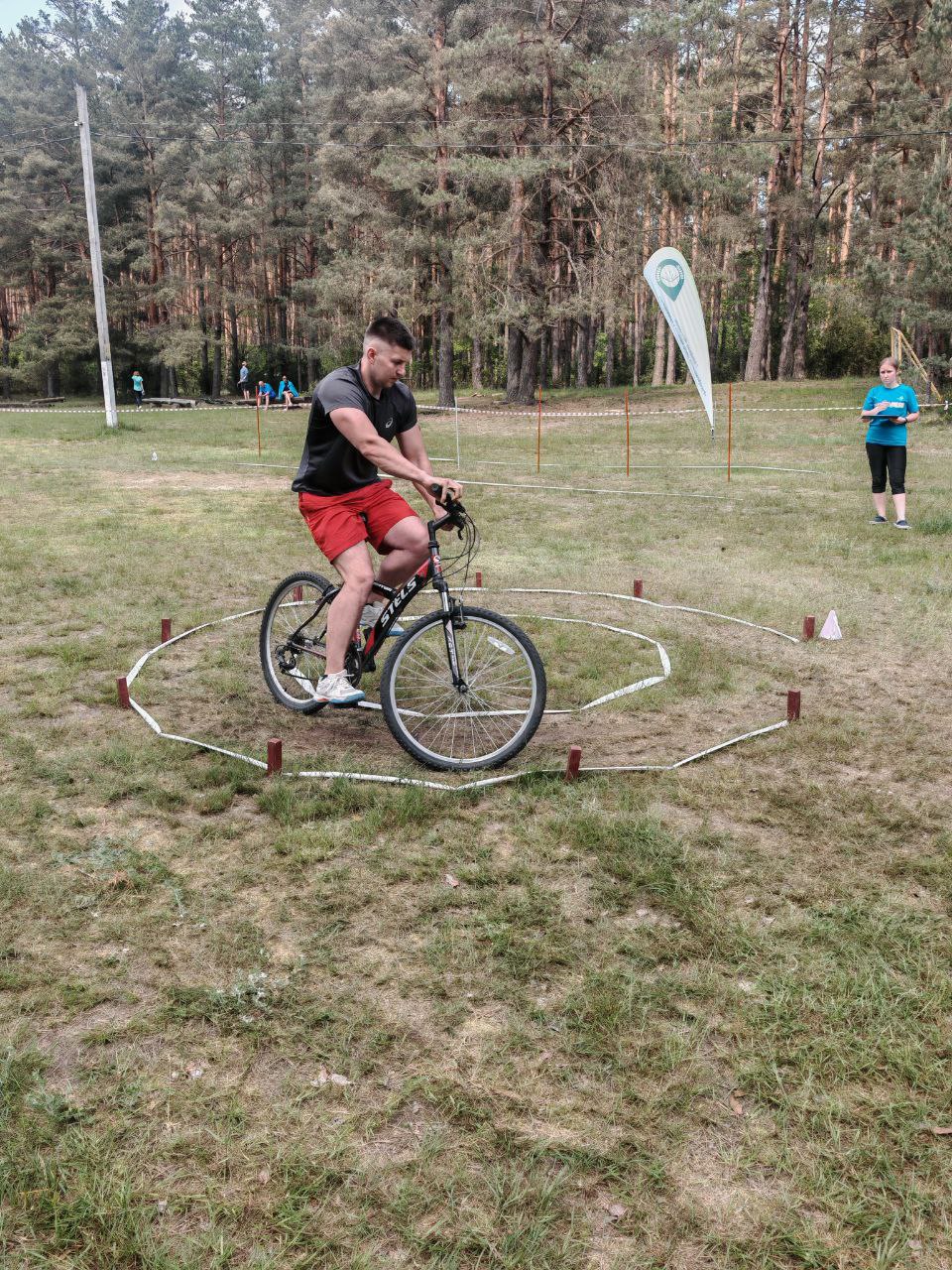 photo 5339326123902888833 y