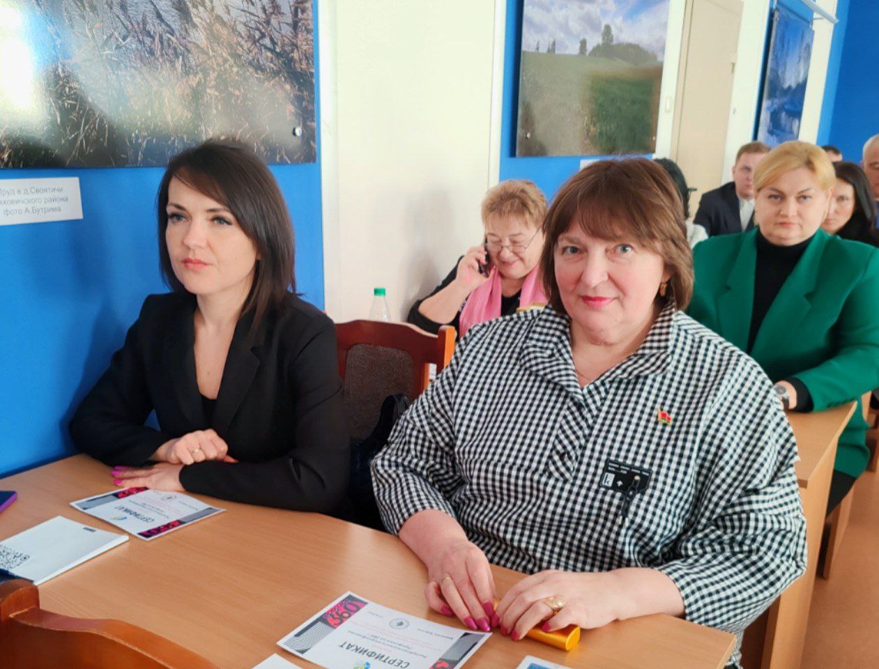 photo 5398094217248631880 y