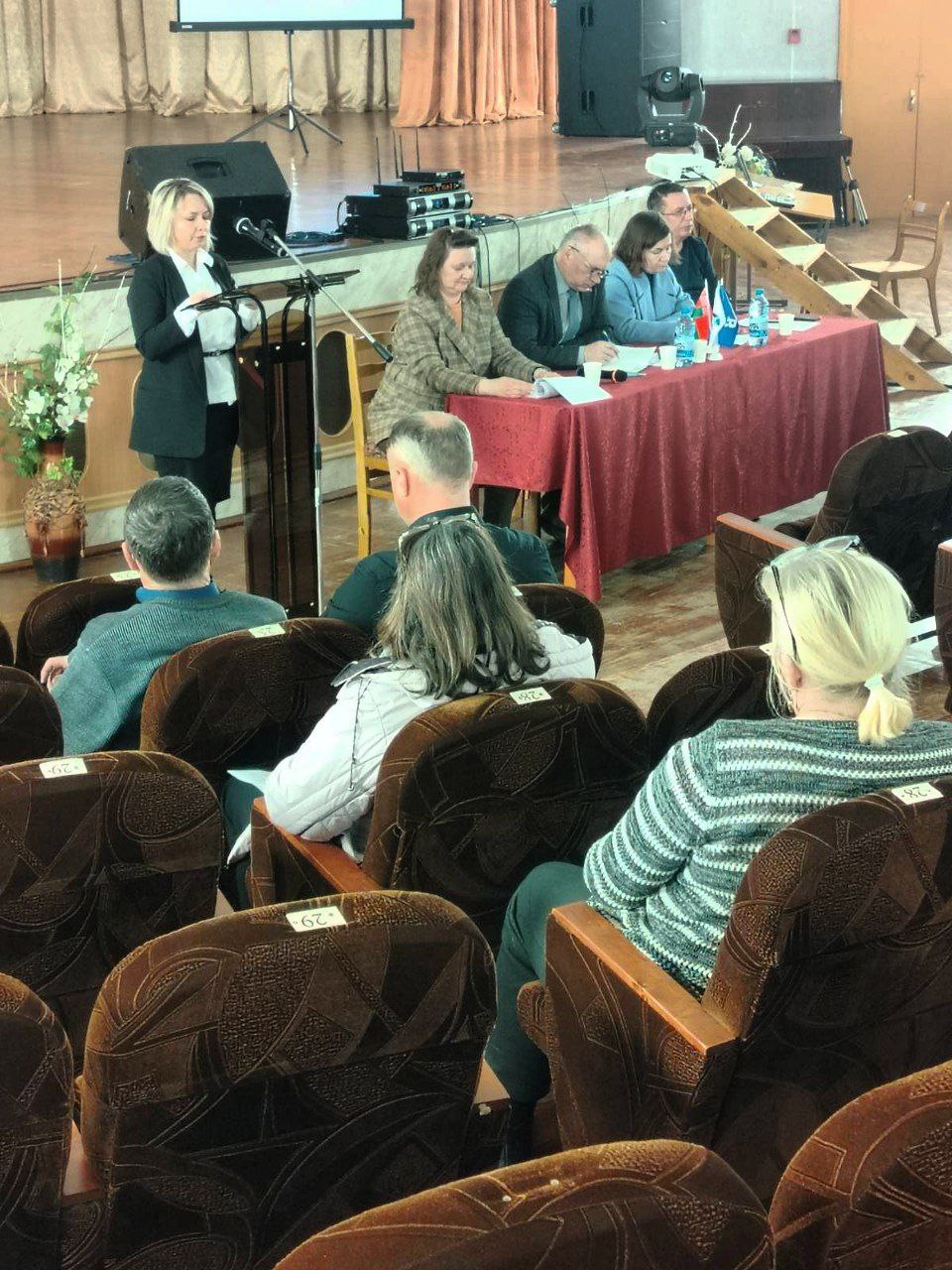 photo 5375376662046305137 y