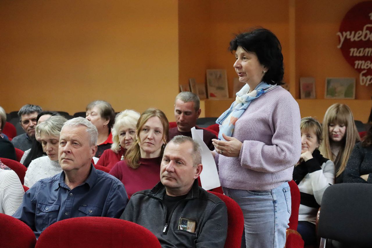 photo 5408992769776676260 y