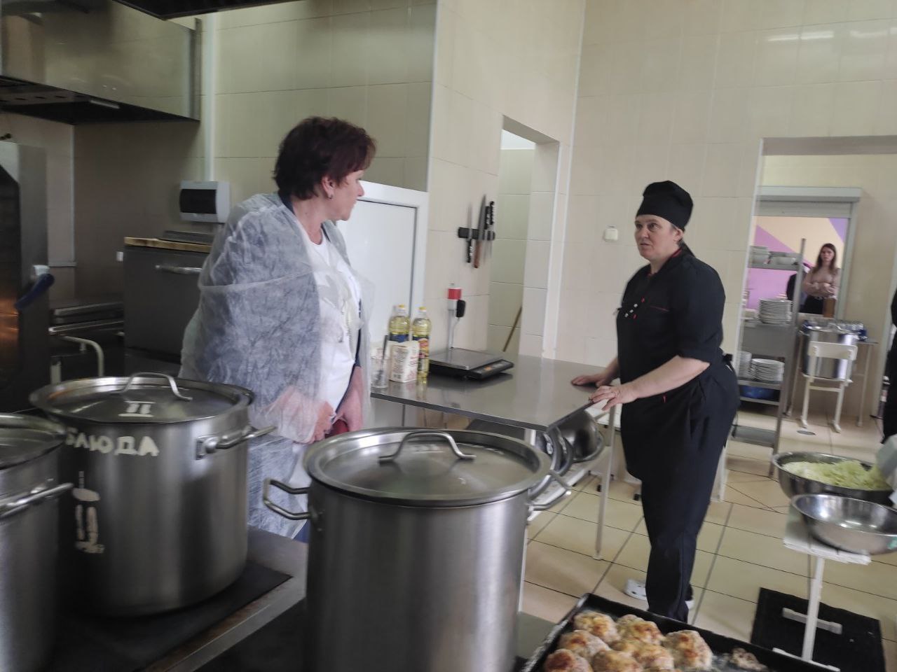 photo 5314258388365996116 y