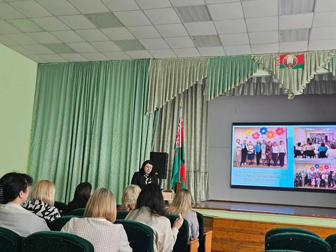 photo 5427128737335472607 y