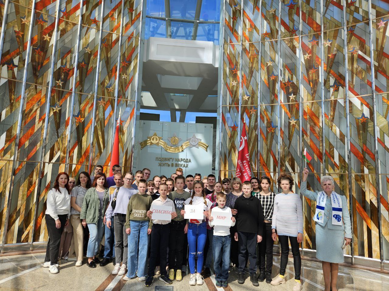 photo 5240412503090001929 y