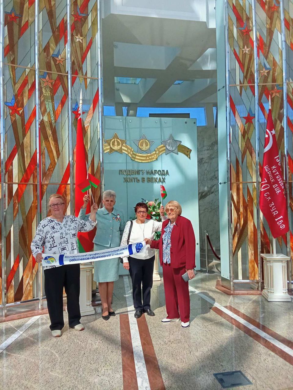 photo 5240412503090001931 y