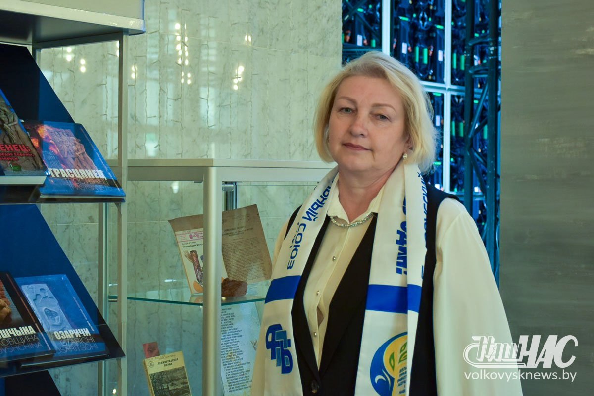 photo 5235862337427205693 y