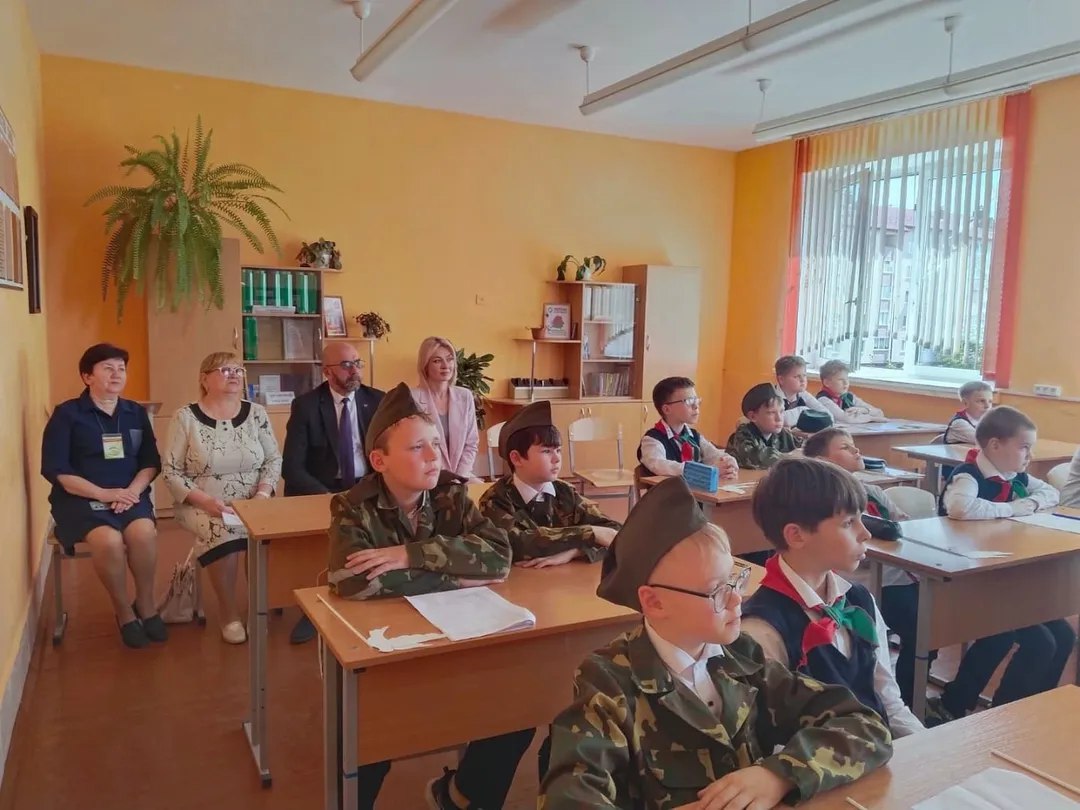 photo 5247089364759085925 y