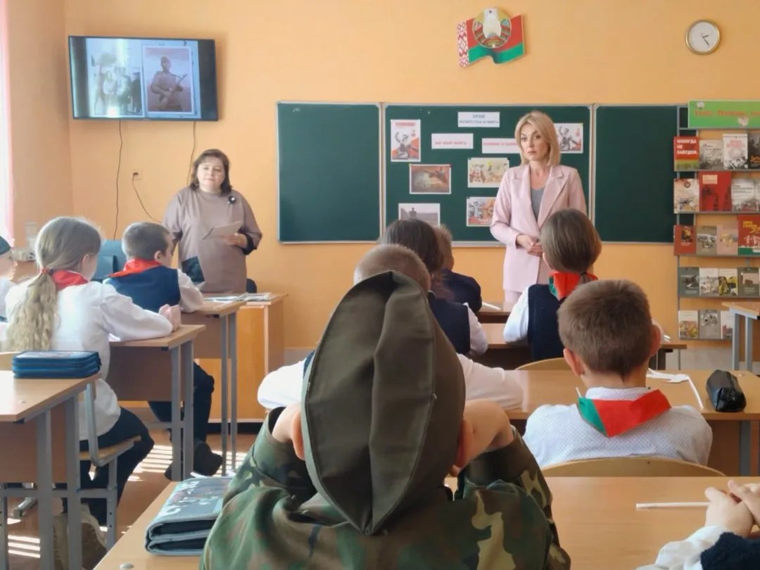 photo 5247089364759085930 y