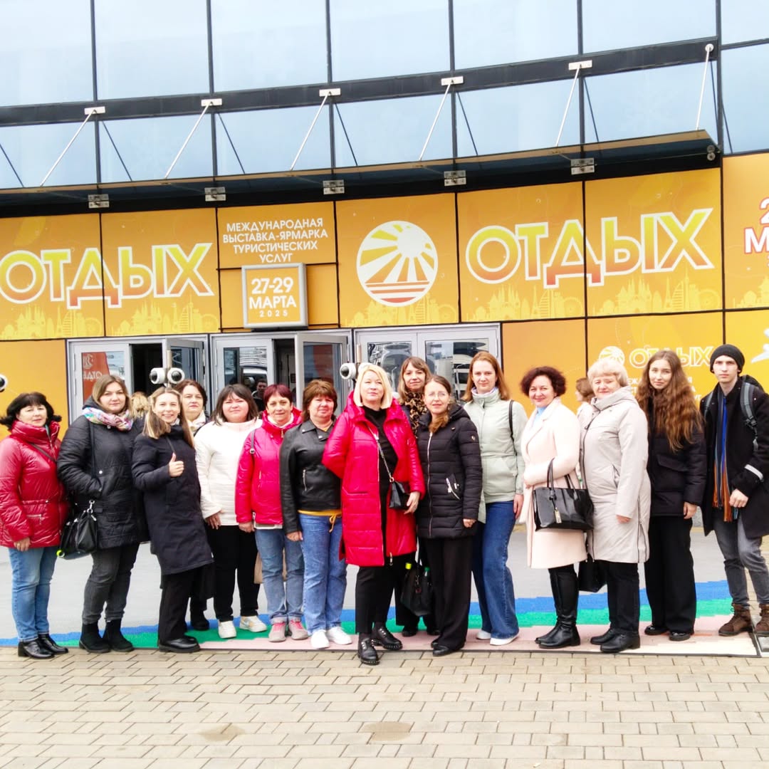 photo 5427128737335472472 y